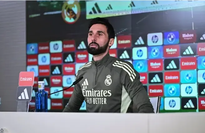 “Nuk kam parë si ai”, Arbeloa për yllin e Los Blancos: Më i miri në historinë e Real-it