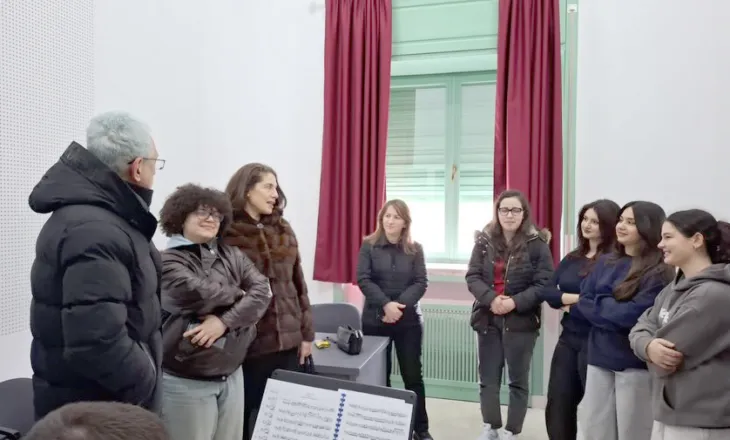 Nxënësit e Liceut Artistik njihen me programet e studimit dhe mundësitë që ofron Fakulteti i Muzikës