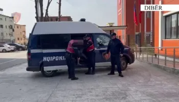 Operacioni për kapjen e një të kërkuari në Dibër, plagosen dy efektivë të “Shqiponjave”, njëri prej tyre përfundon te ‘Trauma’