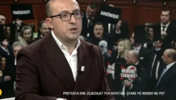 “Ose do spiunosh, ose…”/ Korreshi tregon herën e vetme që i ka shkuar Berishës në zyrë: Nuk kam frikë nga..