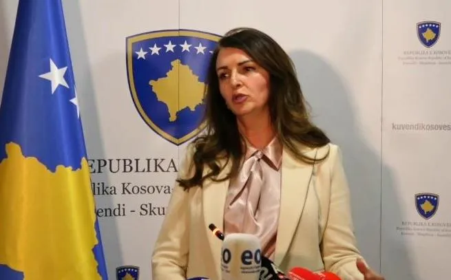 Osmani shpërndau parlamentin pas moszgjedhjes së Presidentit, LVV paralajmëron dërgimin e dekretit në GJK