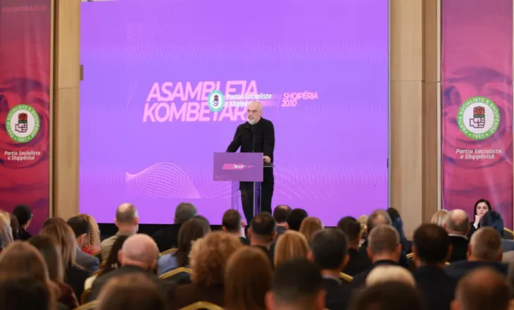 “Paketa e Maleve”/ Rama vendos kushte për rikandidimin e kryebashkiakëve: 10 kontrata të firmosura dhe 3 ndërmarrje të miratuara