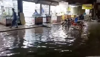 Pakistan: Stuhia në Karaçi vret të paktën 16 persona, ndërsa erërat e fuqishme shkaktojnë kaos