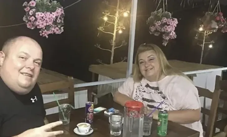 Pamje shqetësuese! Pas daljes nga psikiatria, Genardi publikon sërish Sonidën nudo