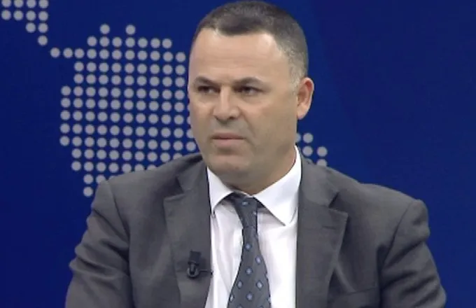 “Partia s’ka nevojë për servilë”/ Dogjani për përplasjen Berisha-Salianji: Të pranohen mendimet ndryshe…