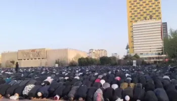 Pas 1 muaji agjërimi dhe sakrifice, besimtarët myslimanë kremtojnë sot Fitër Bajramin