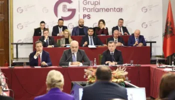 Pas ndryshime në qeveri, lëvizje edhe në PS/ Klosi: Rifreskimi i partisë edhe në diasporë