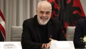 Pas ndryshimeve të miratuara sot, Rama mbledh nesër drejtuesit politikë të PS