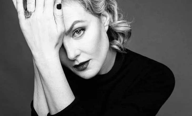 Pas një debati të fortë, dikush kthehet për të të qetësuar situatën dikush tjetër vetëm për të thënë fjalën e fundit