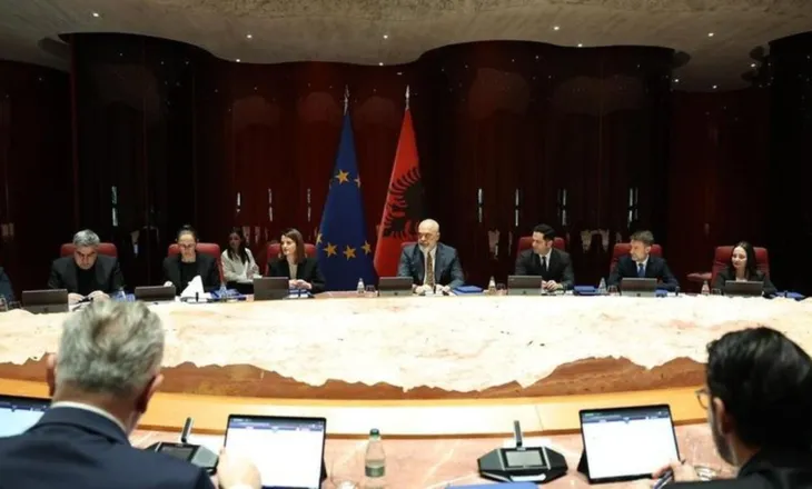 Pas rritjes së pagës minimale, qeveria merr vendimin: Kompensim për bizneset për sigurimet e punëtorëve