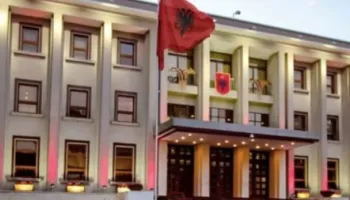 Pasi morën “bekimin” e Presidentit, ministrat e rinj do të betohen nesër!