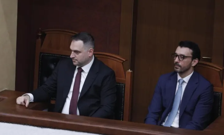 Pasi morën votimin mes kaosit në Parlament-Betohen sot ministrat e rinj të kabinetit qeveritar