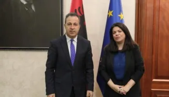 Peleshi takim me ambasadoren greke: Emigrantët shqiptarë dhe minoriteti grek ura të sigurta miqësie e bashkëpunimi!