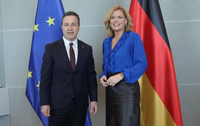 Peleshi takon Presidenten e Bundestagut: Gjermania mbështet anëtarësimin e Shqipërisë në BE