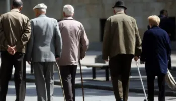 Pensionistët shqiptarë në vështirësi ekstreme, renditen të parafundit në Evropë për përballimin e jetesës