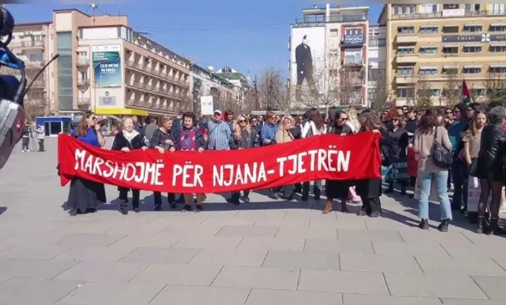 “Për jetë me dinjitet”/ Në Prishtinë kërkohet barazi dhe drejtësi për gratë