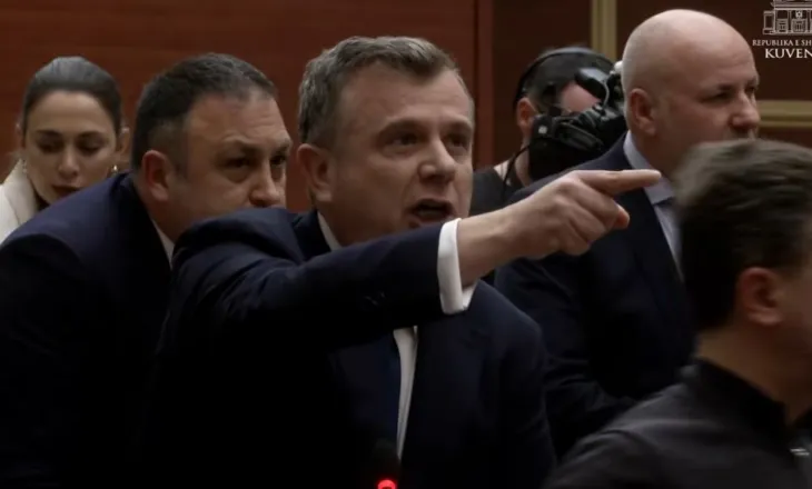 “Për ty kam numrin me “0900!”/ Balla i kërkon falje Albana Vokshit: Kërkoj ndjesë nëse je fyer, ai numër shërben për…