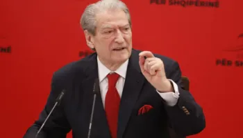 “Për ty kam vetëm numrin e tel 0900”, Berisha: Hakmarrje e verbër dhe primitive