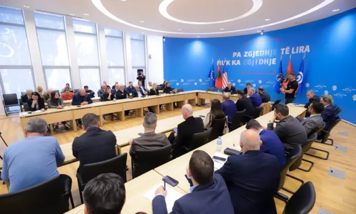 Përçarje në Partinë Demokratike/ Përleshje në selinë e PD, ndërhyn urgjentisht Berisha