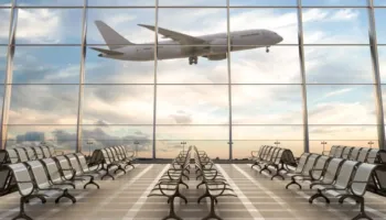 “Përgatituni për turbulenca”/ BBC: Lufta e zgjatur në Iran do ndikojë te fluturimet