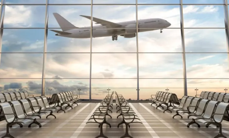 “Përgatituni për turbulenca”/ BBC: Lufta e zgjatur në Iran do ndikojë te fluturimet