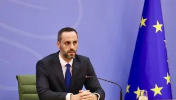 “Përgjegjësi e madhe dhe nder i posaçëm”/ Lamallari merr detyrën e Ministrit të Punëve të Brendshme: Rikthehem në…