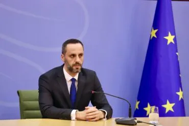 “Përgjegjësi e madhe dhe nder i posaçëm”/ Lamallari merr detyrën e Ministrit të Punëve të Brendshme: Rikthehem në…