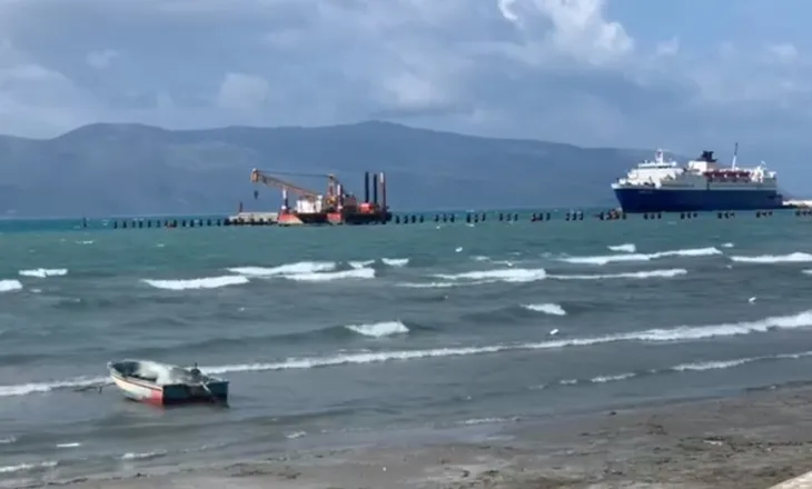 Përkeqësimi i motit/ Anulohet lundrimi i tragetit Vlorë-Brindisi dhe mjeteve të peshkimit