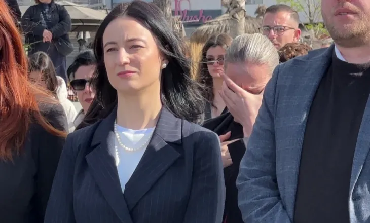 Përkujtohet tragjedia e Otrantos, përlotet ministrja Ismaili: Ka lënë një shenjë që nuk mund të zbehet kurrë