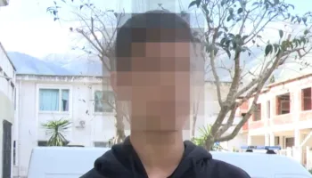 Përleshja në Delvinë/ “Një shkelje këmbe…”,  flet për TCH një nga nxënësit që u godit katër herë me thikë: Ja si nisi sherri