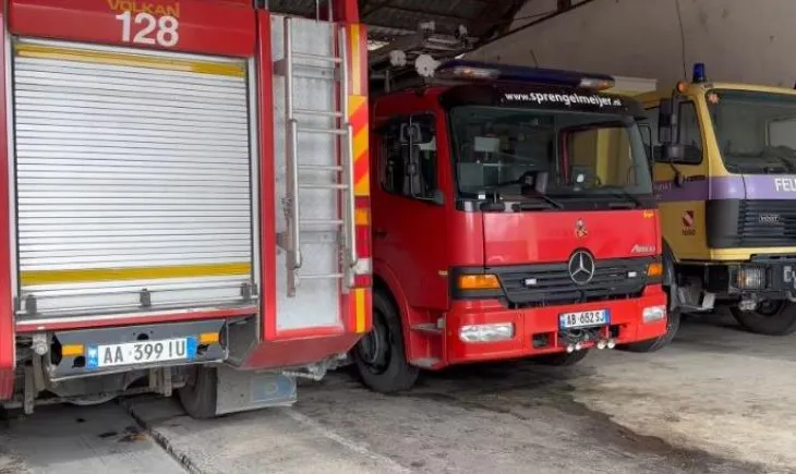 Përmbytjet dhe zjarret në Vlorë, Emergjencat Civile: Zjarrfikëset s’kanë mjete! Rrugët janë të pakalueshme