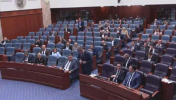 Përplasje në Kuvendin e Maqedonisë së Veriut, shkak diskutimi për përdorimin e gjuhës shqipe