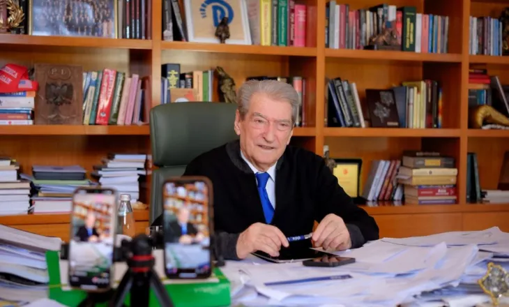 Përplasje në selinë e PD, ndërhyn Berisha për të ulur tonet