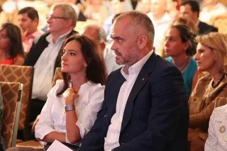 Përplasjet në mbledhjen e Grupit të PS-së mes Ramës dhe Spiropalit, Mazniku: Njerëzit mund…