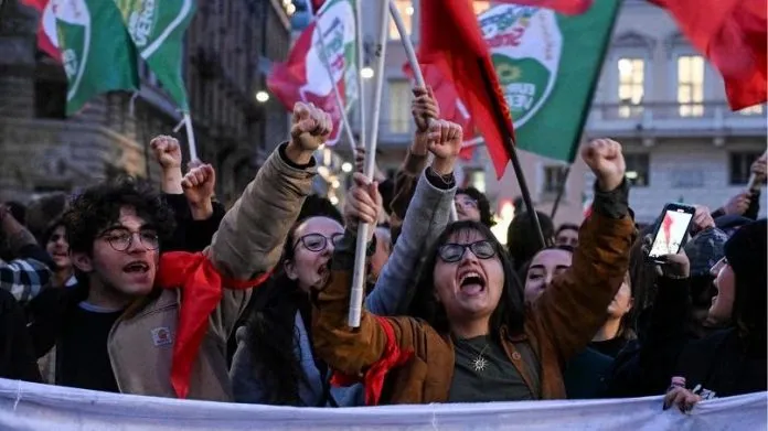 Përse Italia është në një udhëkryq pas referendumit për shtypin ndërkombëtar