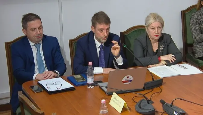 Përshkallëzimi i konfliktit, Hoxha: Janë 2962 shqiptarë në Lindjen e Mesme