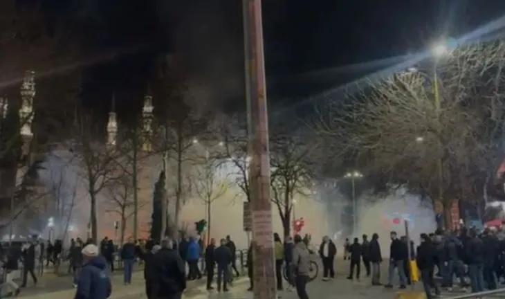 Përshkallëzimi i protestës së opozitës,lëndohen nga molotovët dy efektivët e forcave Shqiponja, dërgohen drejt spitalit