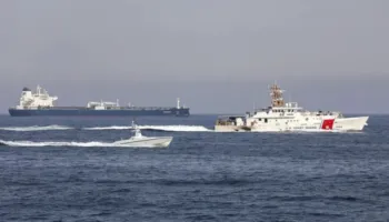 Përshkallëzohet kriza e naftës, Irani përdor Hormuzin si armë kundër SHBA-së dhe Izraelit