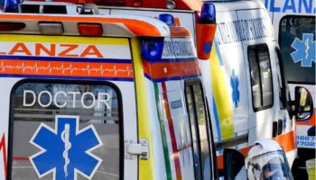 Pesë të moshuar humbin jetën gjatë transporteve me ambulancë, shoferi 27-vjeçar nën hetim për vrasje të rëndë