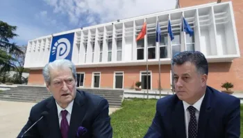 Plas keq në PD, dy krerët e degëve lokale futen në selinë blu dhe përplasen me Flamur Nokën, ndërhyn Sali Berisha…