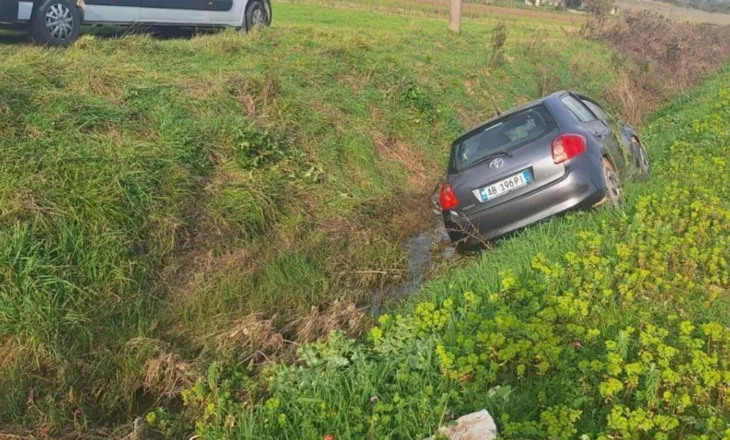 Po drejtonte makinën në gjendje të dehur, shoferi përfundon në kanal