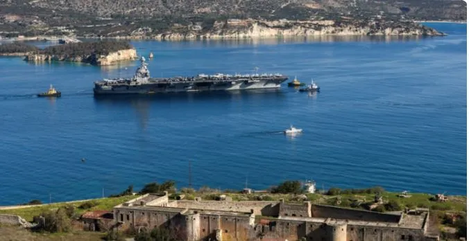 Po fotografonte anijet ushtarake, policia greke arreston një polak për spiunazh