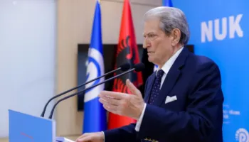 “Po tentojnë të ‘varrosin’ dosjen Balluku”, Berisha thirrje qytetarëve: Më 17 Prill, të marrim në dorë fatin tonë!