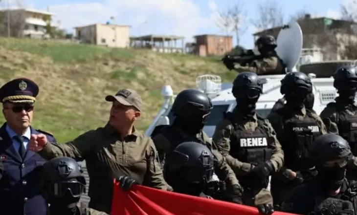 Policia shqiptare dhe greke zhvillojnë stërvitje të përbashkët me njësitë elitë në Tiranë