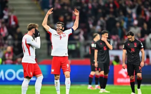 Polonia ndëshkon kuqezinjtë, shënojnë sërish gol
