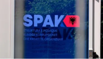 Porositën dy vrasje e trafik droge, SPAK 8 urdhër-arreste, shpëtojnë i forti i Vlorës dhe i besuari i tij! Në pranga një shef policie, kapet ish-efektivi në Zvicër