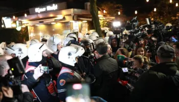 Post-protesta! Klevis Balliu dërgohet në SPAK, Policia: U dëmtua ‘Vila 31’, 4 të arrestuar, 16-vjeçari kapet me armë sportive