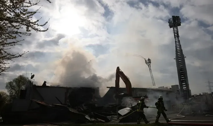 Prag tragjedie në Gjermani! Zjarri në klub, shpëtojnë 750 persona, tre mbeten të plagosur