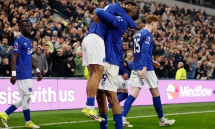 Premier League/ Everton gjunjëzon Chelsea, ngjitet në vendin e 7 duke iu afruar ndjeshëm