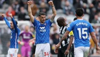 Premier League/Sunderland mposht Newcastle në ‘St.James Park’, Aston Villa i imponohet West Hamit